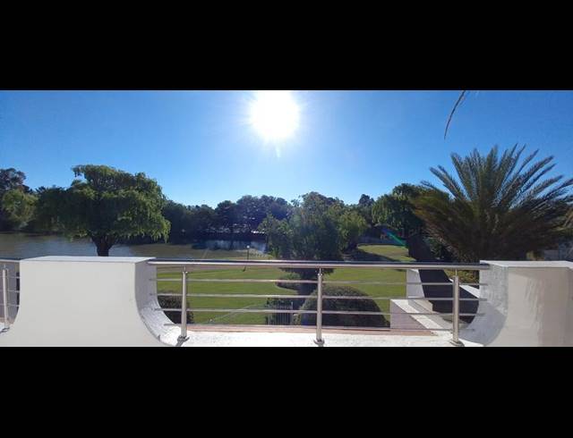 3 BEDROOM TOWNHOUSE FOR SALE IN VAAL MARINA